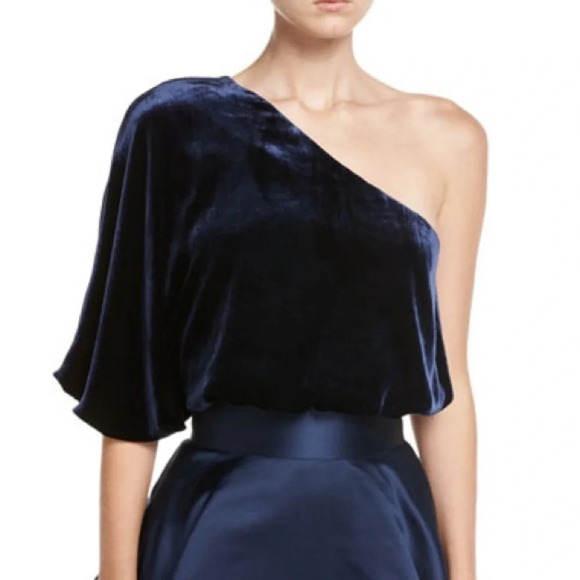ALICE + OLIVIA • SAPPHIRE BLUE ONE-SHOULDER VELVET TOP - Picture 1 of 11